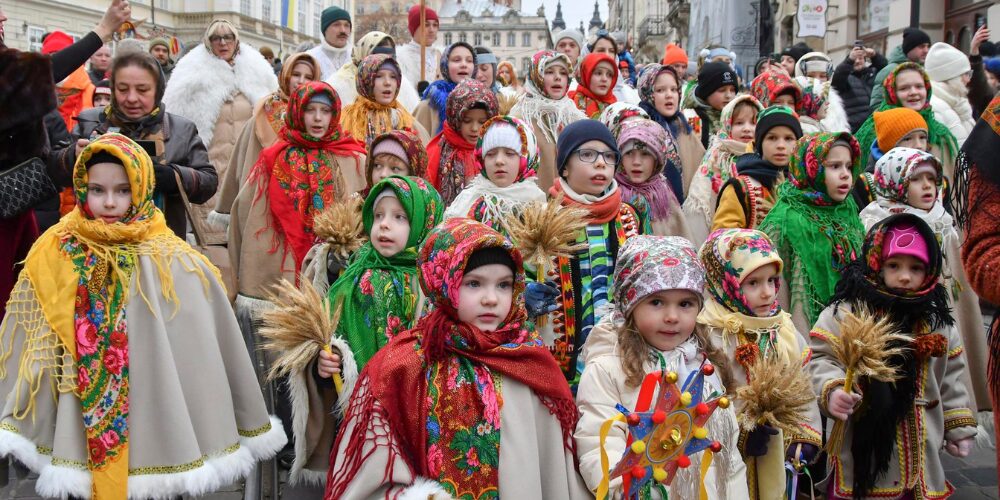 Millones de ucranianos pasan la Nochebuena sin electricidad debido a los ataques rusos