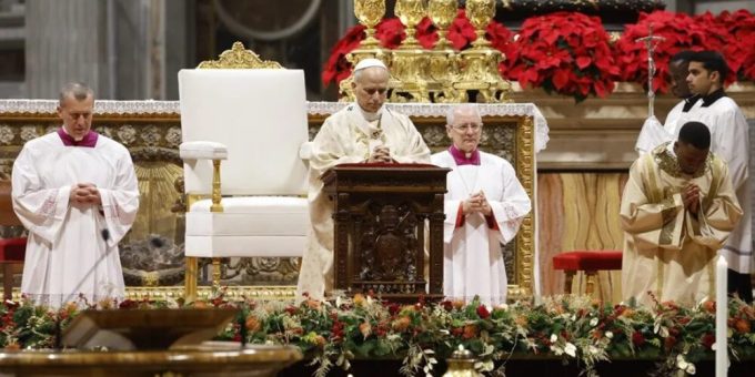 El papa alza su voz por la paz en Medio Oriente y el fin de la violencia en Haití