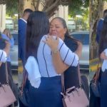 Madre de joven fallecida en Los Guandules acude al Palacio de Justicia por traslado de mayor del Ejército