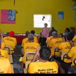 Gobernadora de Peravia comparte almuerzo navideño con privados de libertad en la cárcel de Baní Hombres