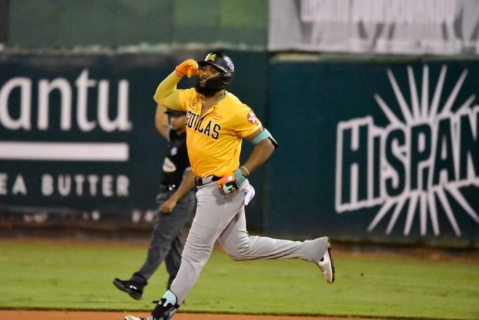 Encarnación dispara jonrón de tres carreras y guía triunfo de las Águilas sobre las Estrellas