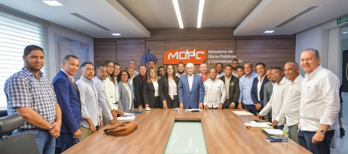 Senadora Lía Díaz agradece inclusión de Azua en plan de obras del MOPC tras paso de la tormenta Melissa