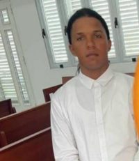 Muere joven baleado por agente policial durante intervención en La Ceibita, Santiago