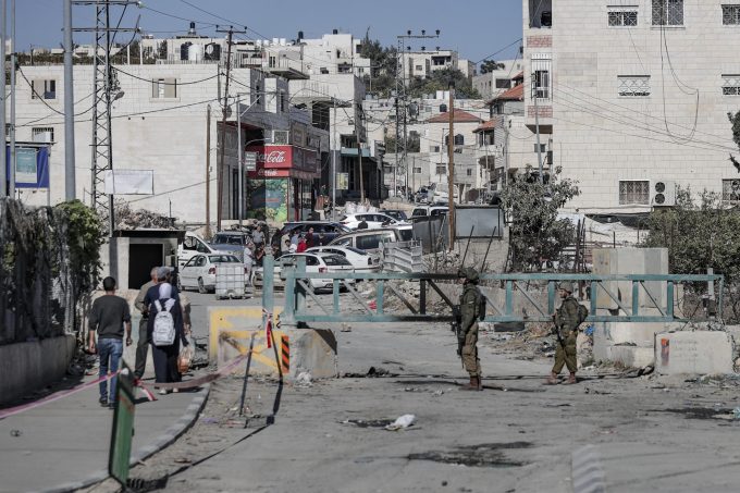 Al menos tres muertos en ataques israelíes en Gaza el sábado, 484 durante la tregua