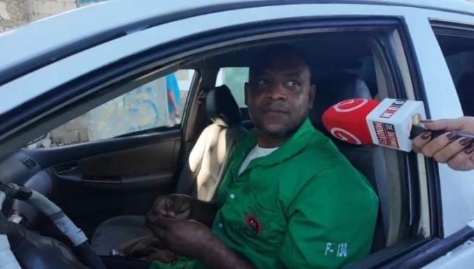 Choferes aseguran haber renovado el marbete y exhortan a hacerlo antes del vencimiento