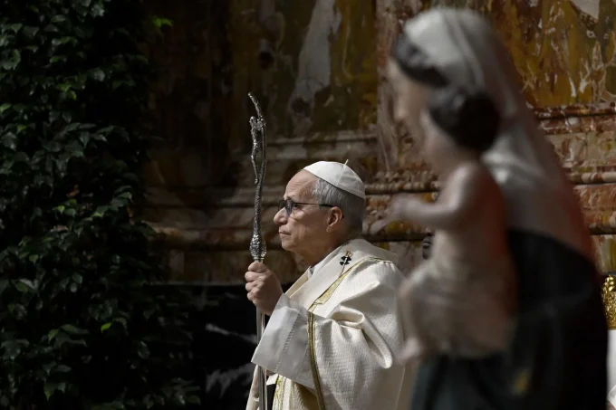 El papa León XIV lamenta ante los cardenales que la Iglesia «cerrase la puerta» a las víctimas de abusos