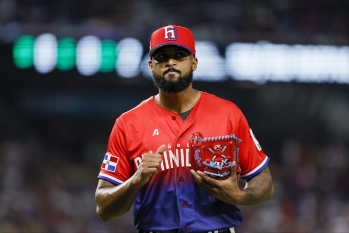 Sandy Alcántara supera evaluaciones médicas y queda habilitado para el Clásico Mundial