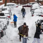 Megatormenta invernal deja al menos 30 muertos y hogares sin electricidad en EEUU