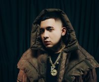 Kris R estrena nuevo sencillo “Ganas” revelando su lado más íntimo