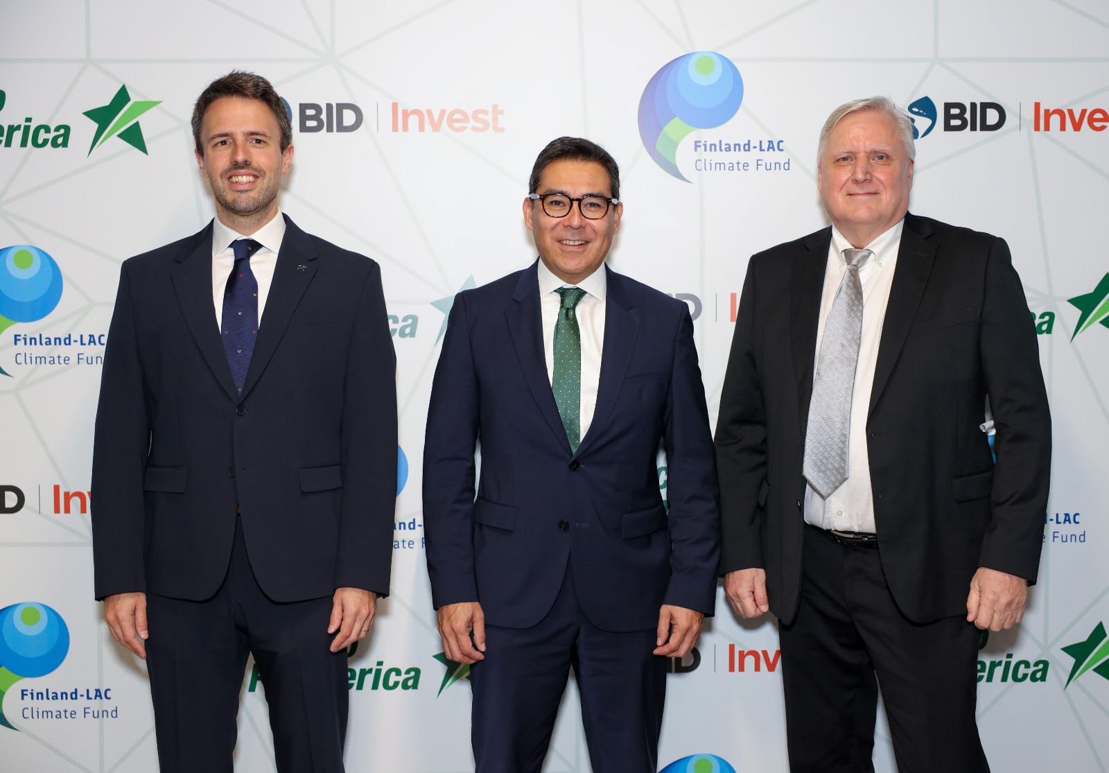BID Invest y Banco Promerica RD se unen para ampliar financiamiento a pymes y proyectos en RD