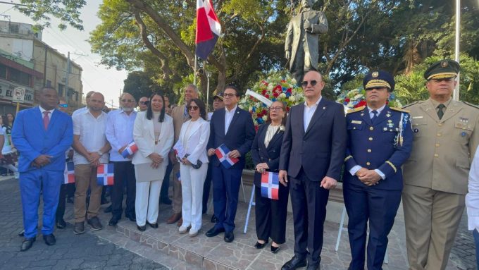 Santiago conmemora el 213 aniversario del natalicio de Duarte con actos cívicos y religiosos