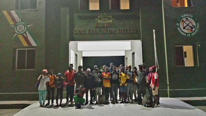 Ejército detiene 28 migrantes haitianos localizados con vigilancia de drones en Dajabón