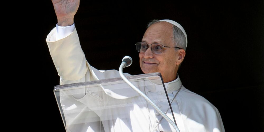 El papa pide diálogo entre Estados Unidos y Cuba para evitar el sufrimiento de los cubanos