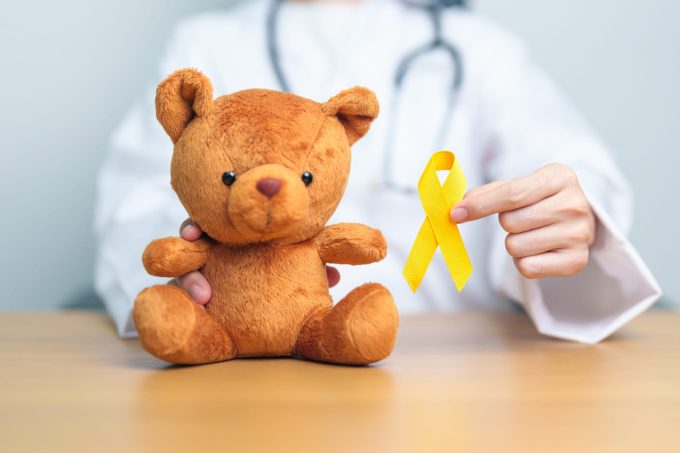 Día Contra Cáncer Infantil: Sociedad Oncología Médica pide prestar atención a síntomas