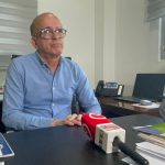 Director ejecutivo de la Cámara de Comercio de Santiago exige consecuencias tras apagón general que trastornó la economía