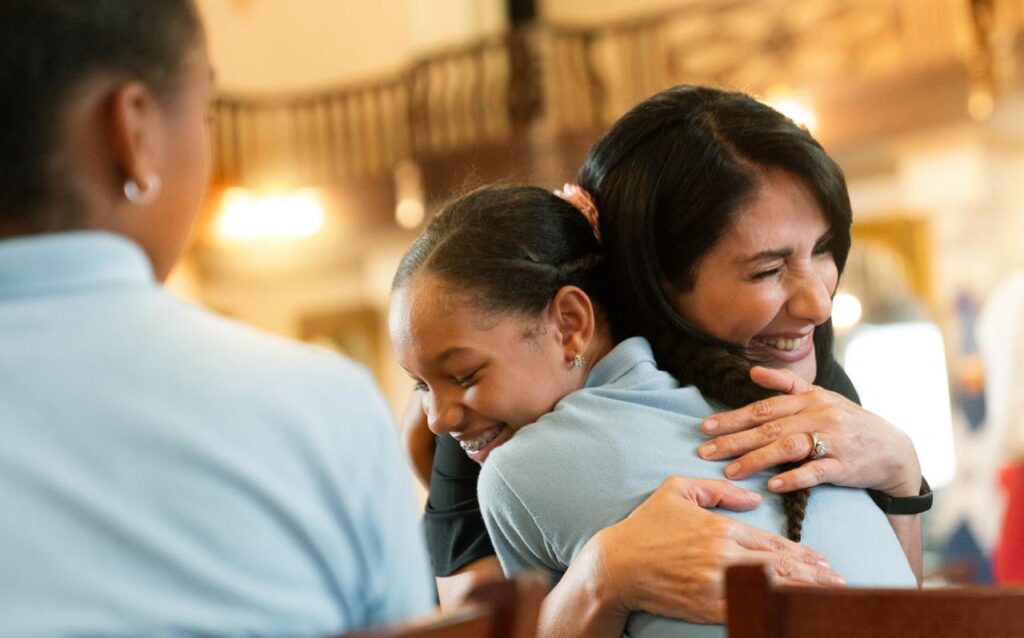 Abinader valora reducción de 56.5% en embarazos adolescentes - Noticias de hoy en República Dominicana | De Último Minuto