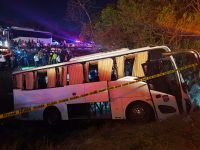 Dos turistas canadienses fallecen en accidente de autobús en la Autovía del Este, en Cumayasa