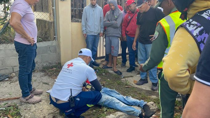 Identifican a motorista fallecido tras quedar debajo de un camión en Coro Plaza, Santiago