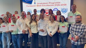 Fundación iQtek fortalece el talento digital con graduación de 30 jóvenes