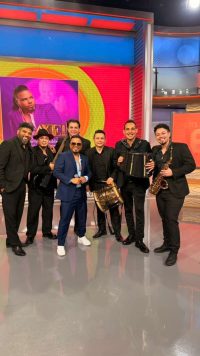 Axel Thomas sorprende en Despierta América con emotivo homenaje a Rubby Pérez