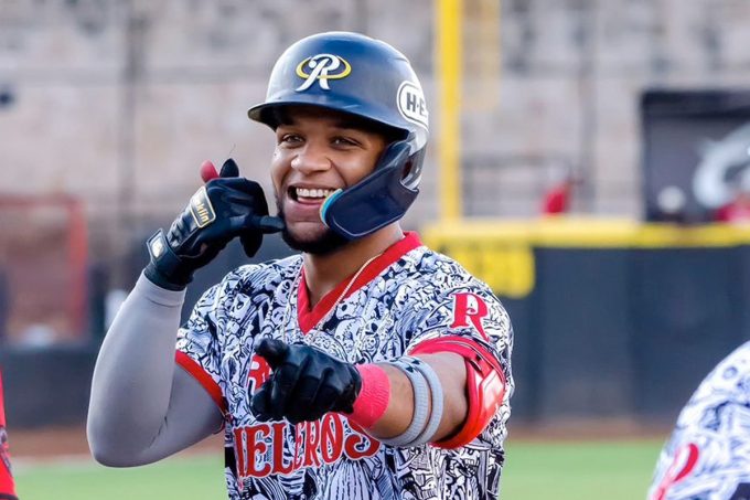 Licey firma al infielder Andretty Cordero como agente libre